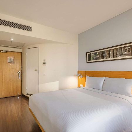 Hotel Ibis Gurgaon Golf Course Road - An Accor Brand Exterior foto