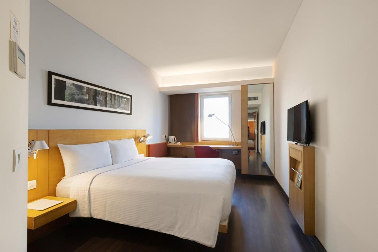 Hotel Ibis Gurgaon Golf Course Road - An Accor Brand Exterior foto