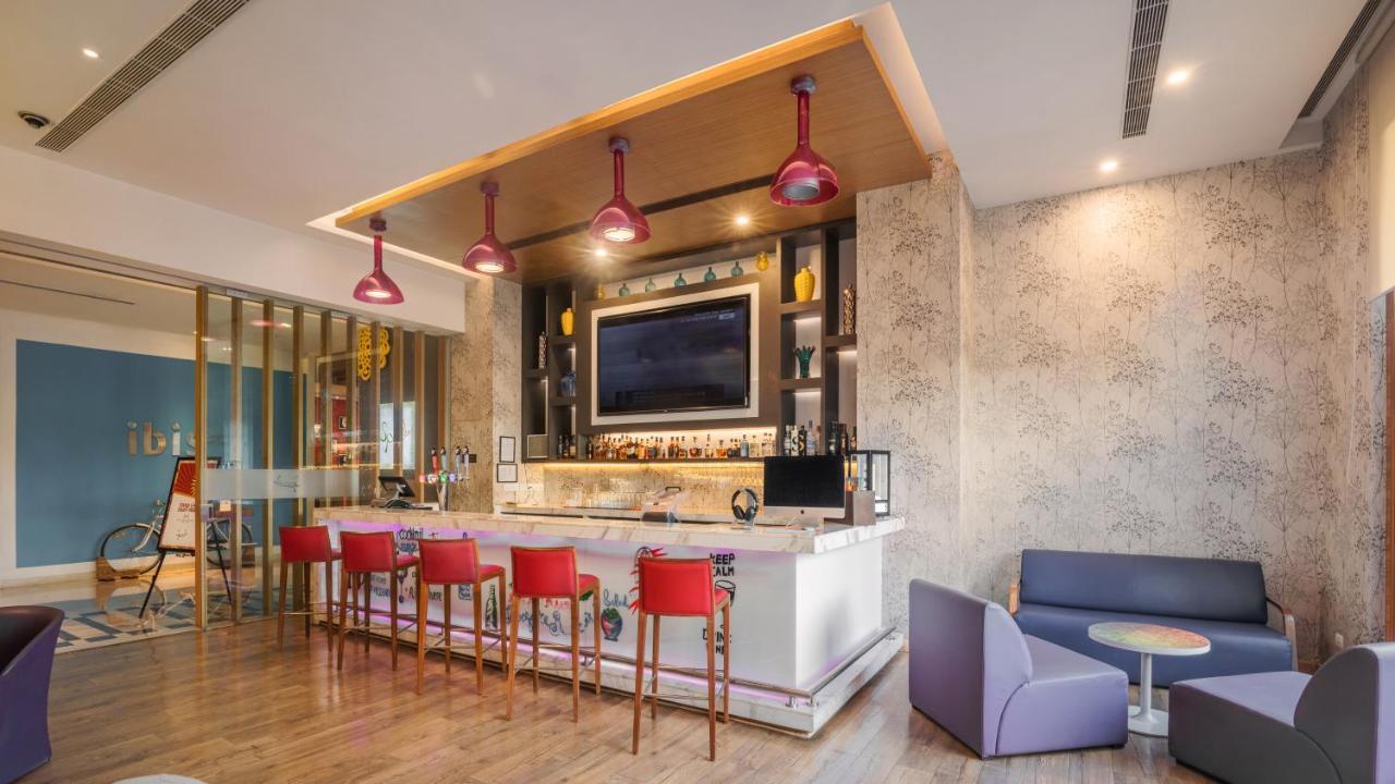 Hotel Ibis Gurgaon Golf Course Road - An Accor Brand Exterior foto