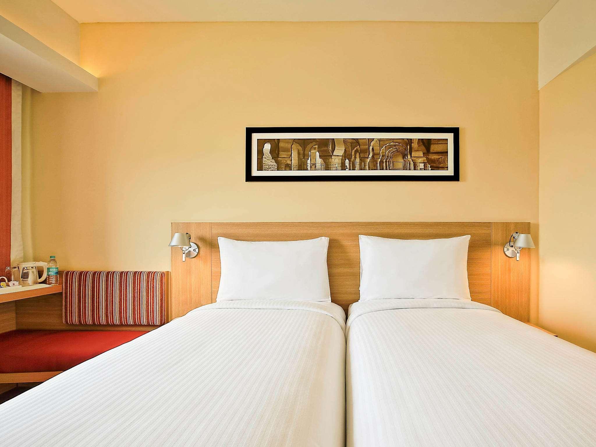 Hotel Ibis Gurgaon Golf Course Road - An Accor Brand Exterior foto