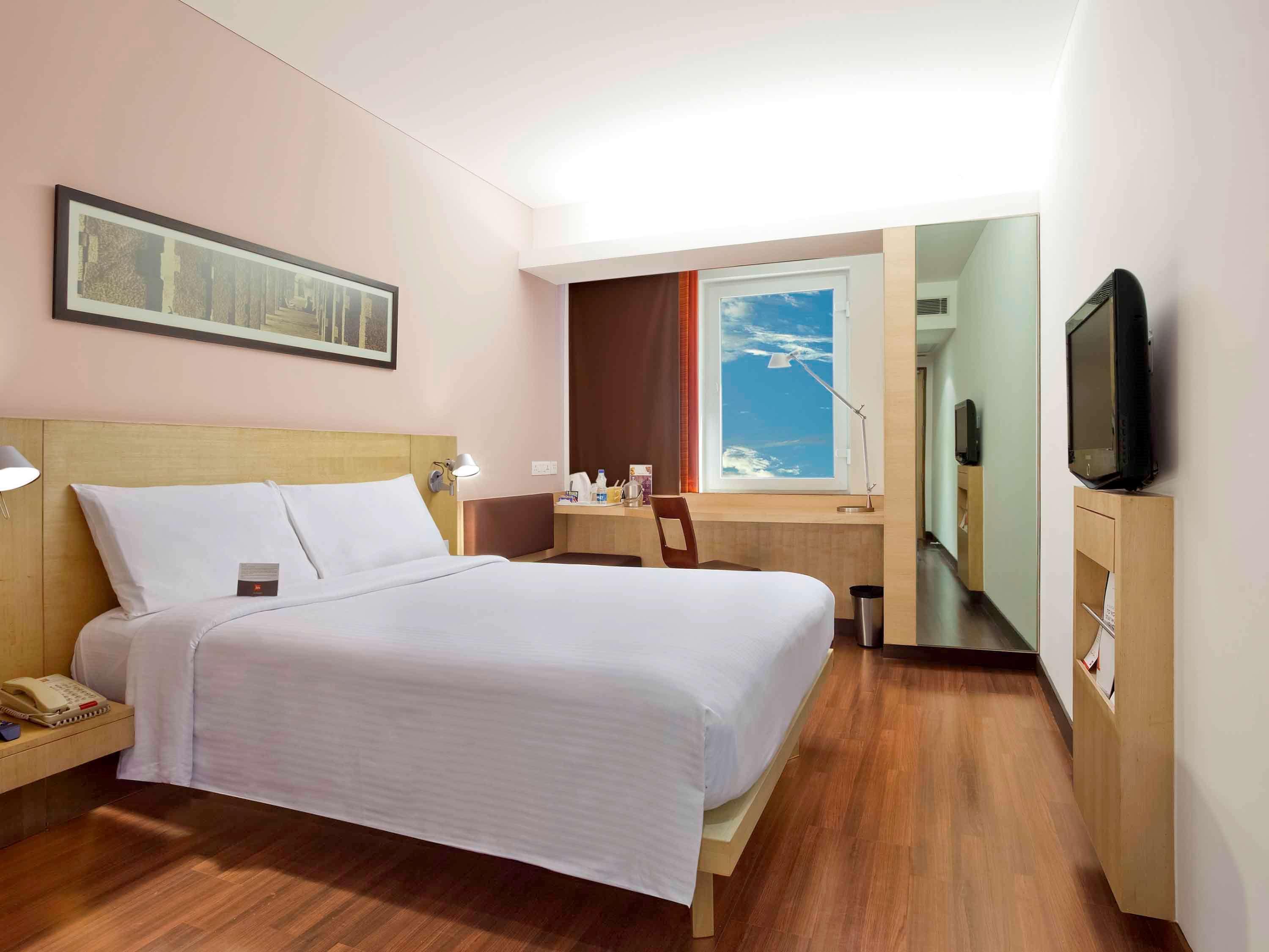 Hotel Ibis Gurgaon Golf Course Road - An Accor Brand Exterior foto